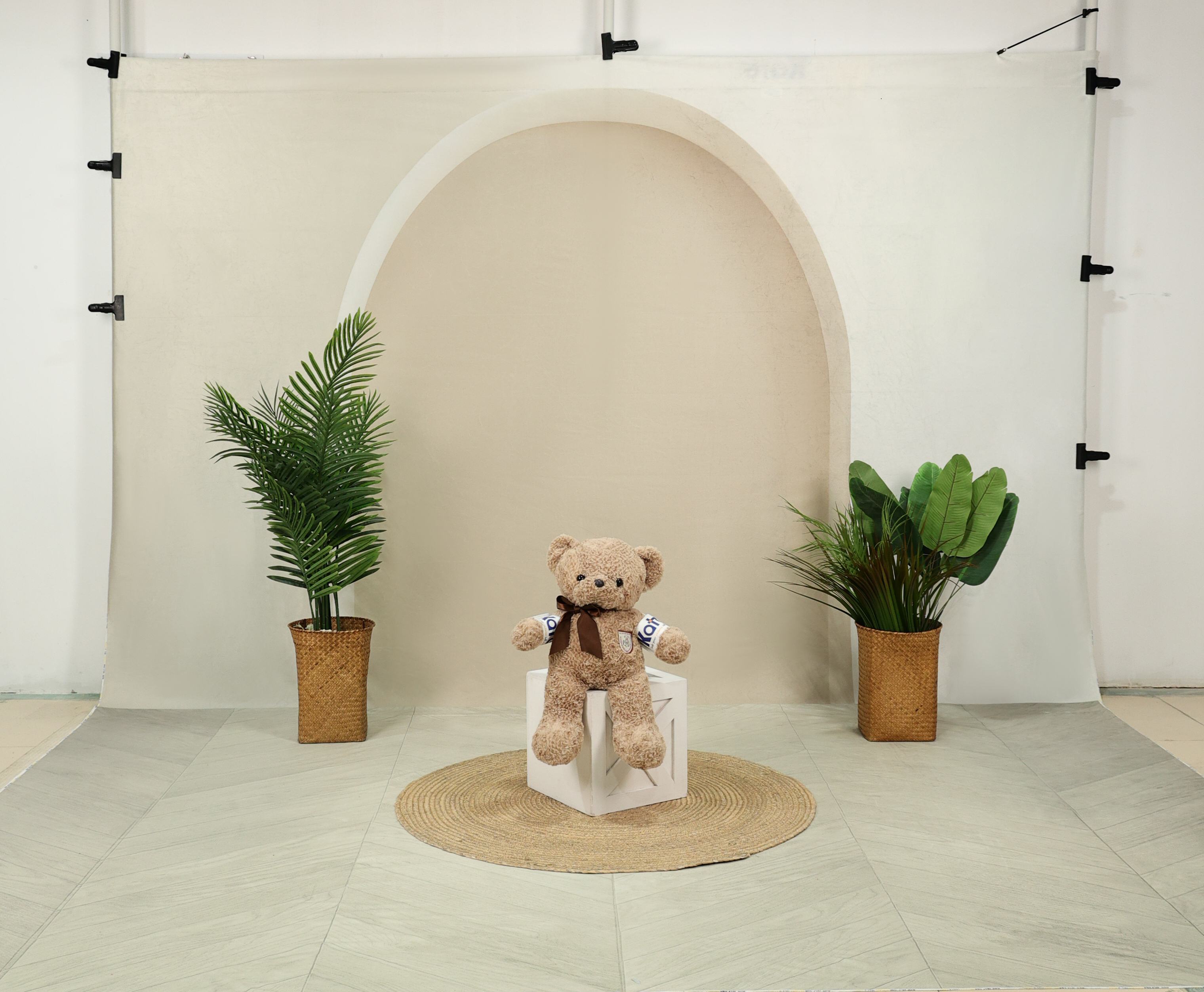 Kate White Art Arch Wall Boho Backdrop Designed by Kate Image -UK