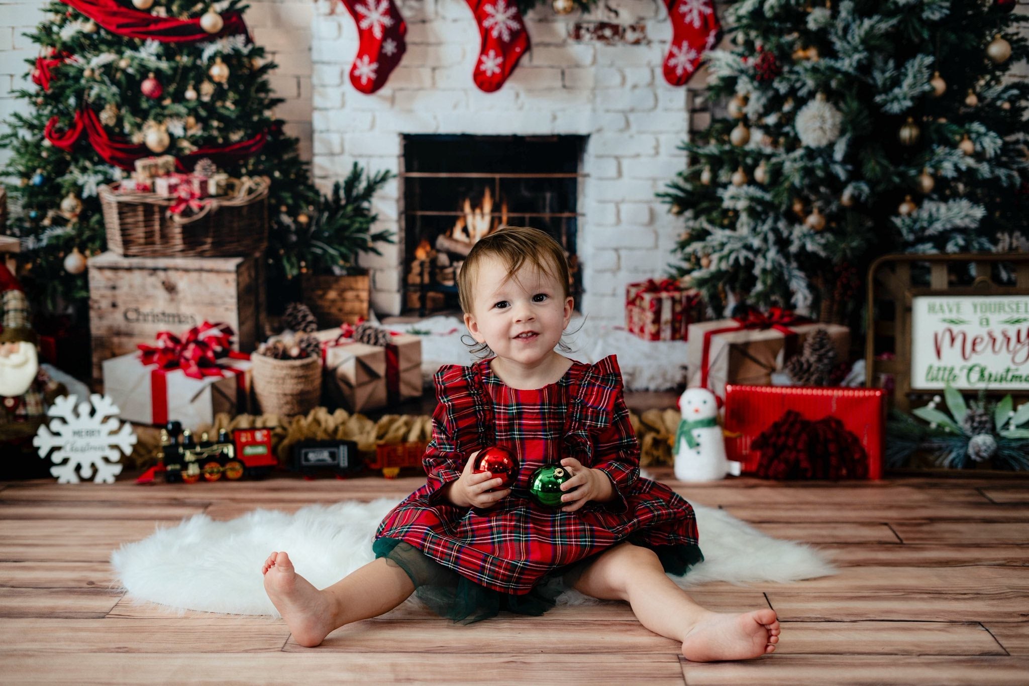 Kate Christmas White Brick Fireplace Backdrop Designed by Emetselch -UK