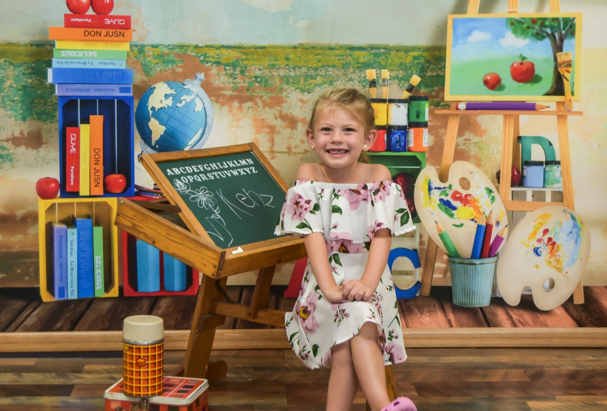 Kate Back to School Artist Retro Backdrop Designed by Emetselch -UK