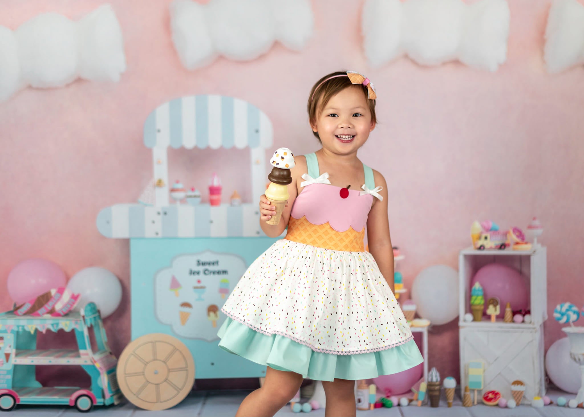 Kate Summer Ice Cream Cake Smash Backdrop Designed by Emetselch -UK