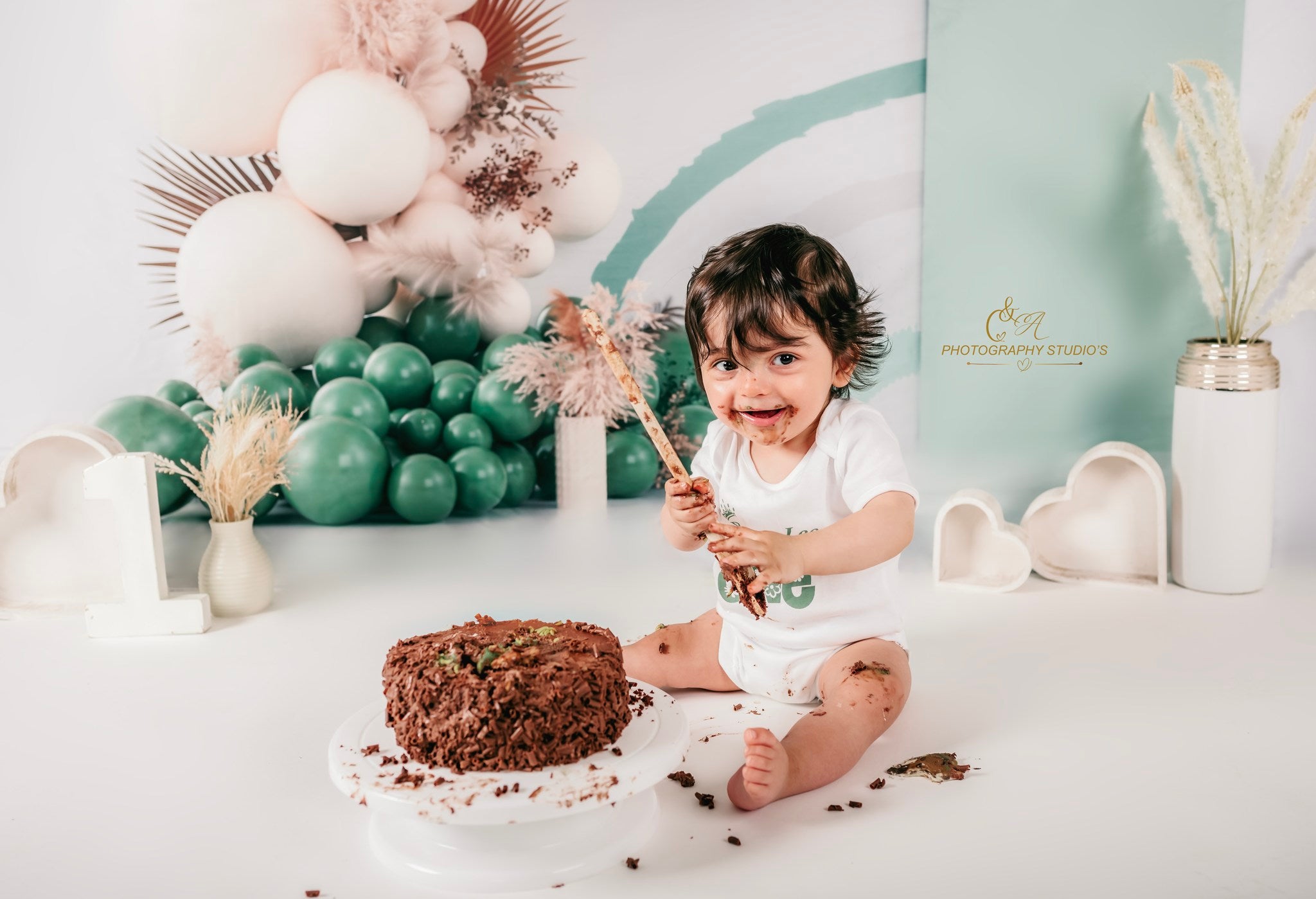 Kate Green Boho Balloons Backdrop Designed by Uta Mueller Photography -UK