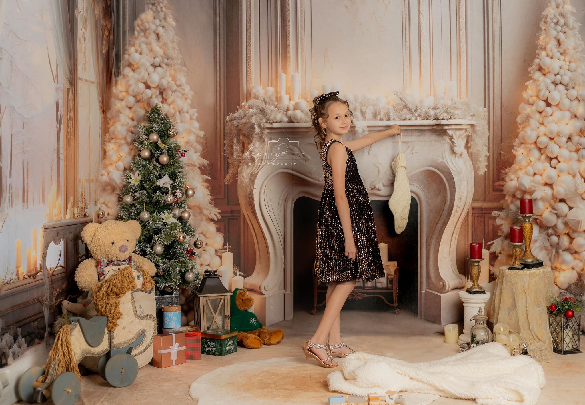 Kate White Elegant Christmas Fireplace Room Set -UK