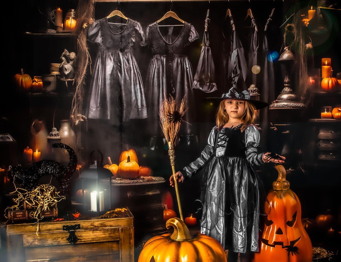 Kate Witch Dress Closet Halloween Backdrop for Photography -UK