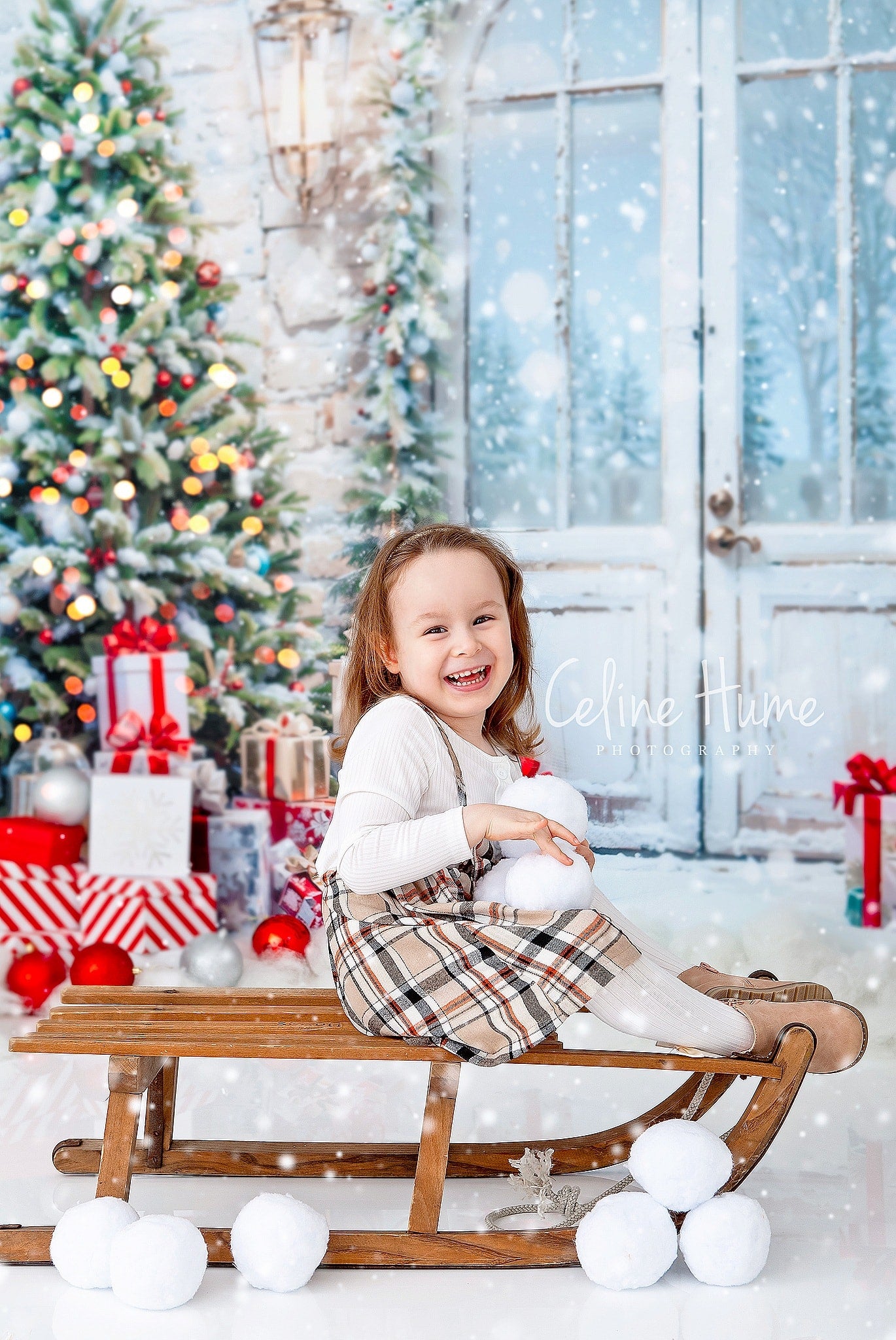 Kate Christmas Tree Gift Door Backdrop Designed by Emetselch -UK