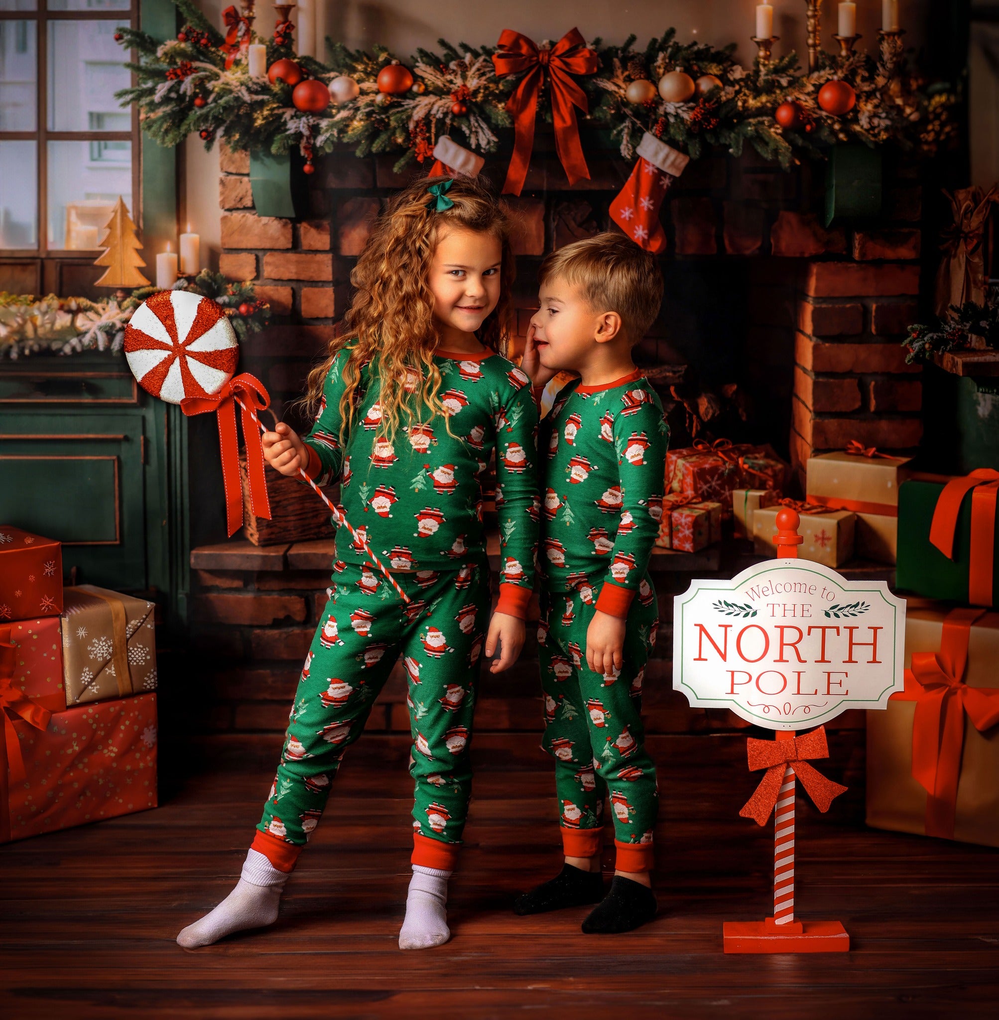 Kate Christmas Green Kitchen Fireplace Backdrop Designed by Emetselch -UK