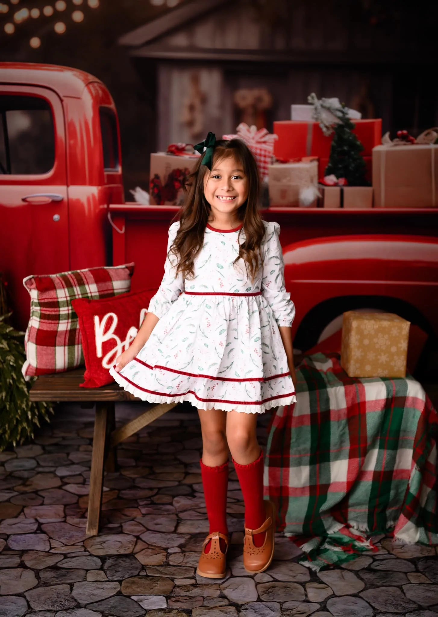 Kate Christmas Gift in Red Truck Fleece Backdrop for Photography -UK