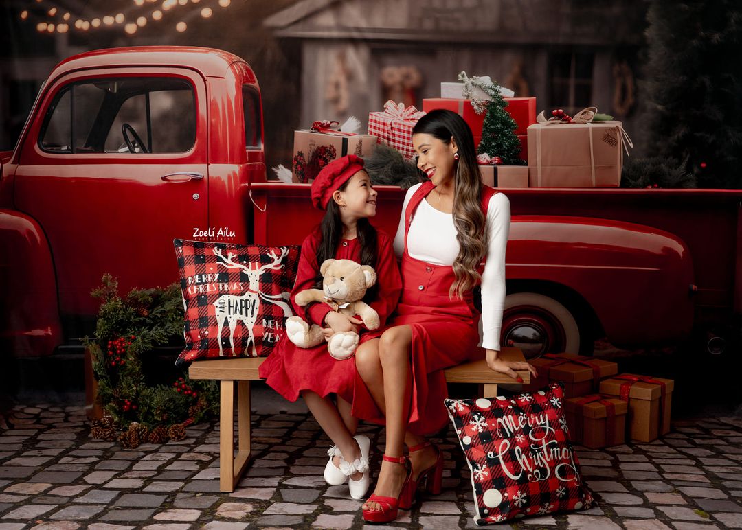 Kate Christmas Gift in Red Car Backdrop for Photography