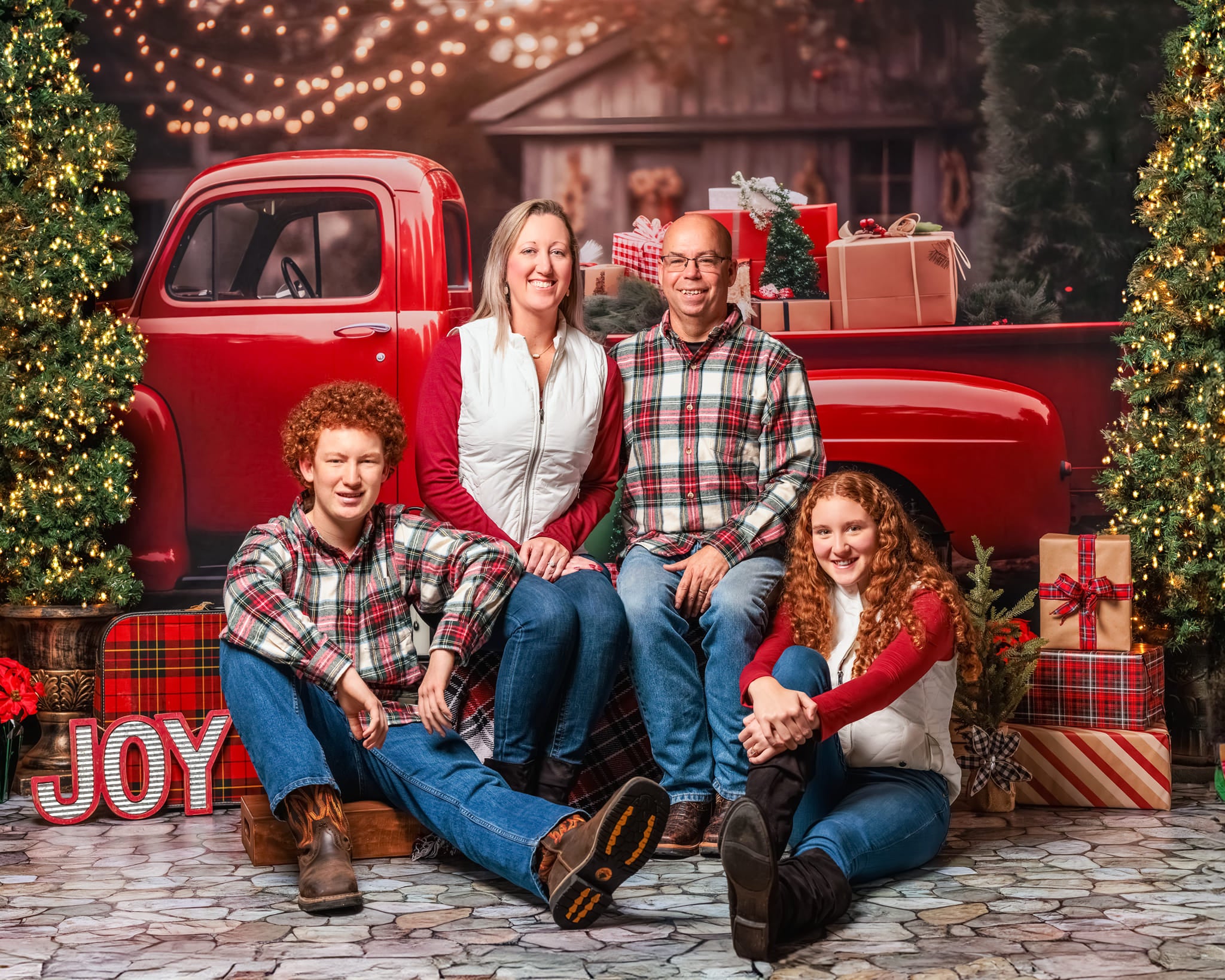 Kate Christmas Gift in Red Car Backdrop for Photography -UK