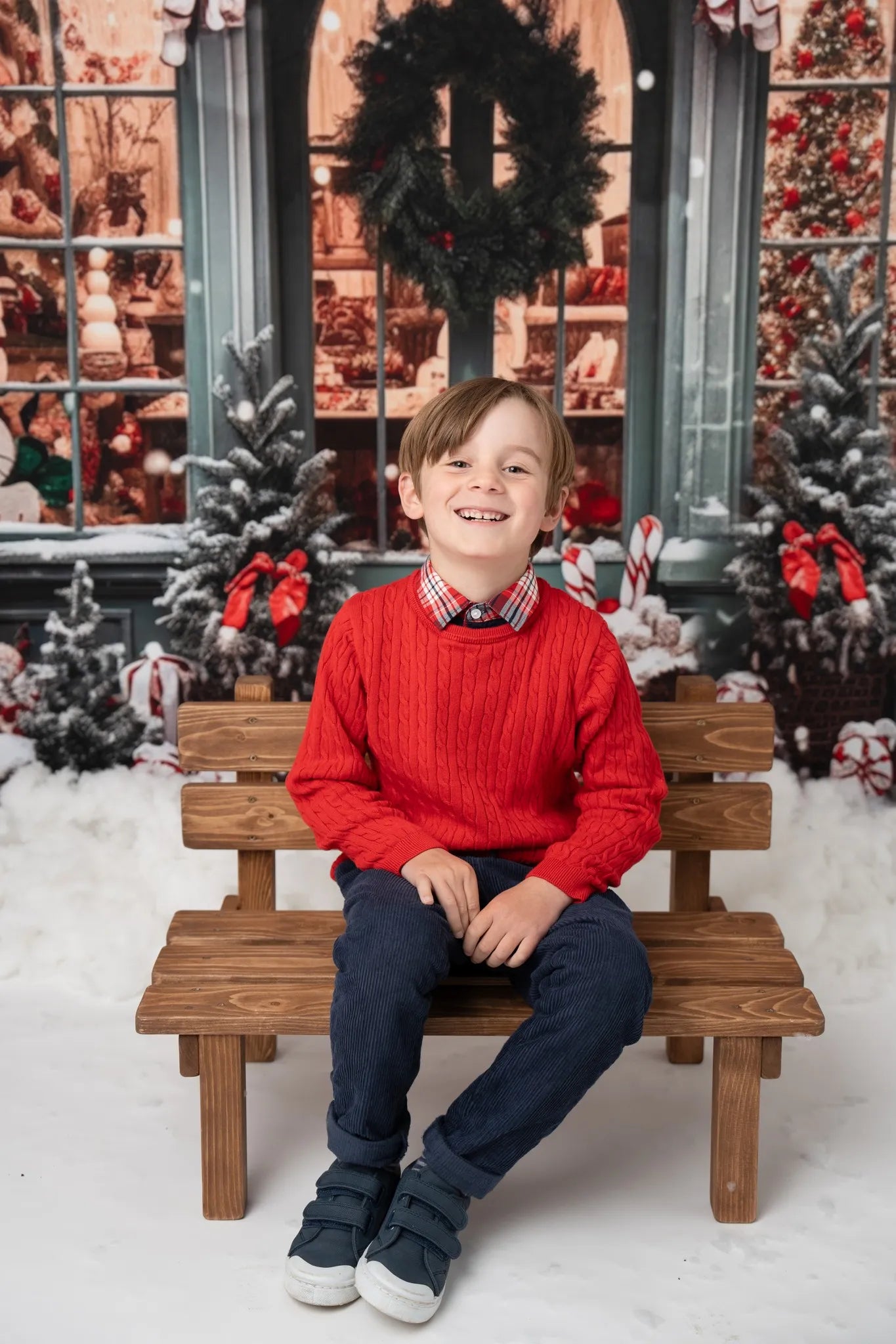 Kate Christmas Gift Store in Snow Fleece Backdrop for Photography -UK