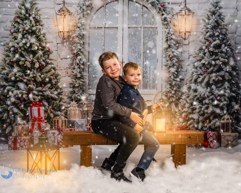 Kate Christmas Tree Gift Door Backdrop Designed by Emetselch -UK