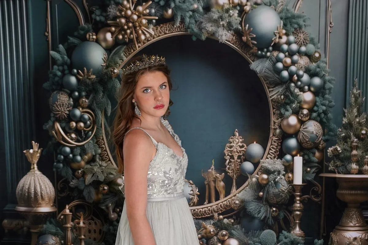 Kate Christmas Vintage Green Wall Big Wreath Fleece Backdrop Designed by Emetselch -UK