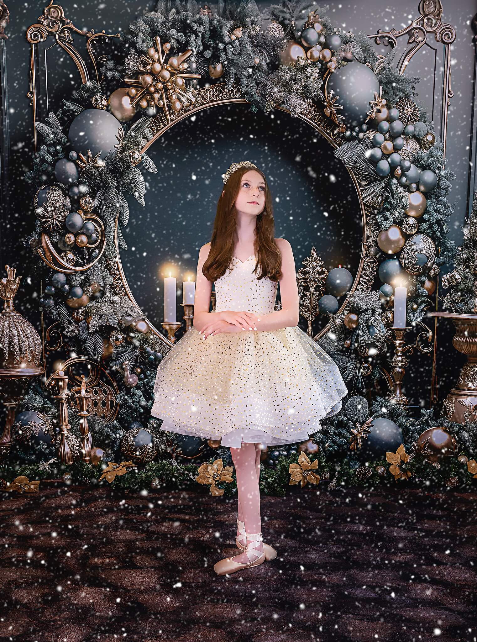 Kate Christmas Vintage Green Wall Big Wreath Fleece Backdrop Designed by Emetselch -UK