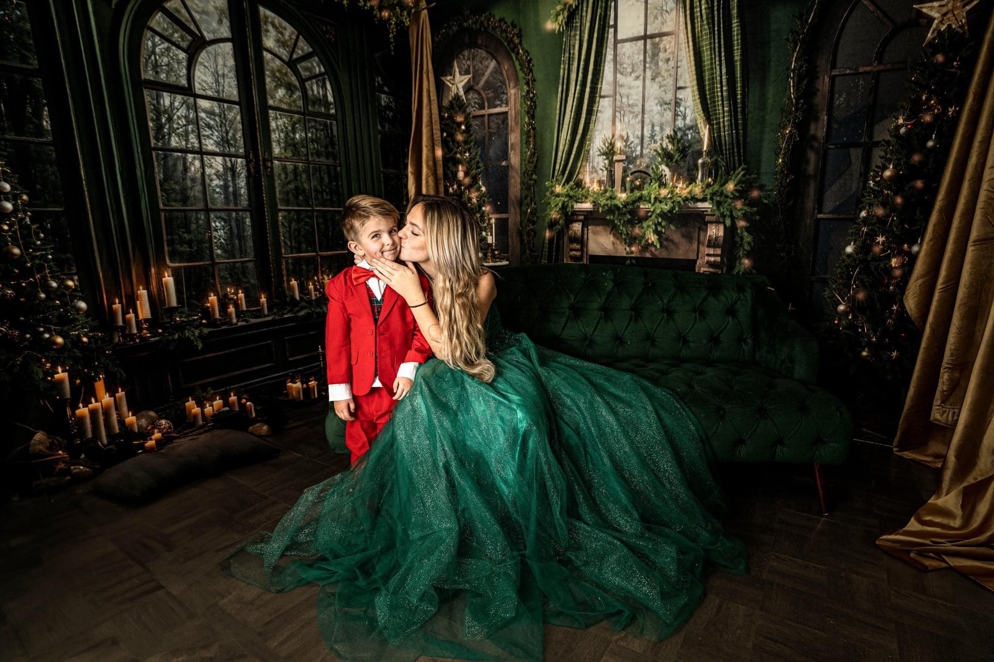 Kate Christmas Fireplace Window Green Room Set -UK