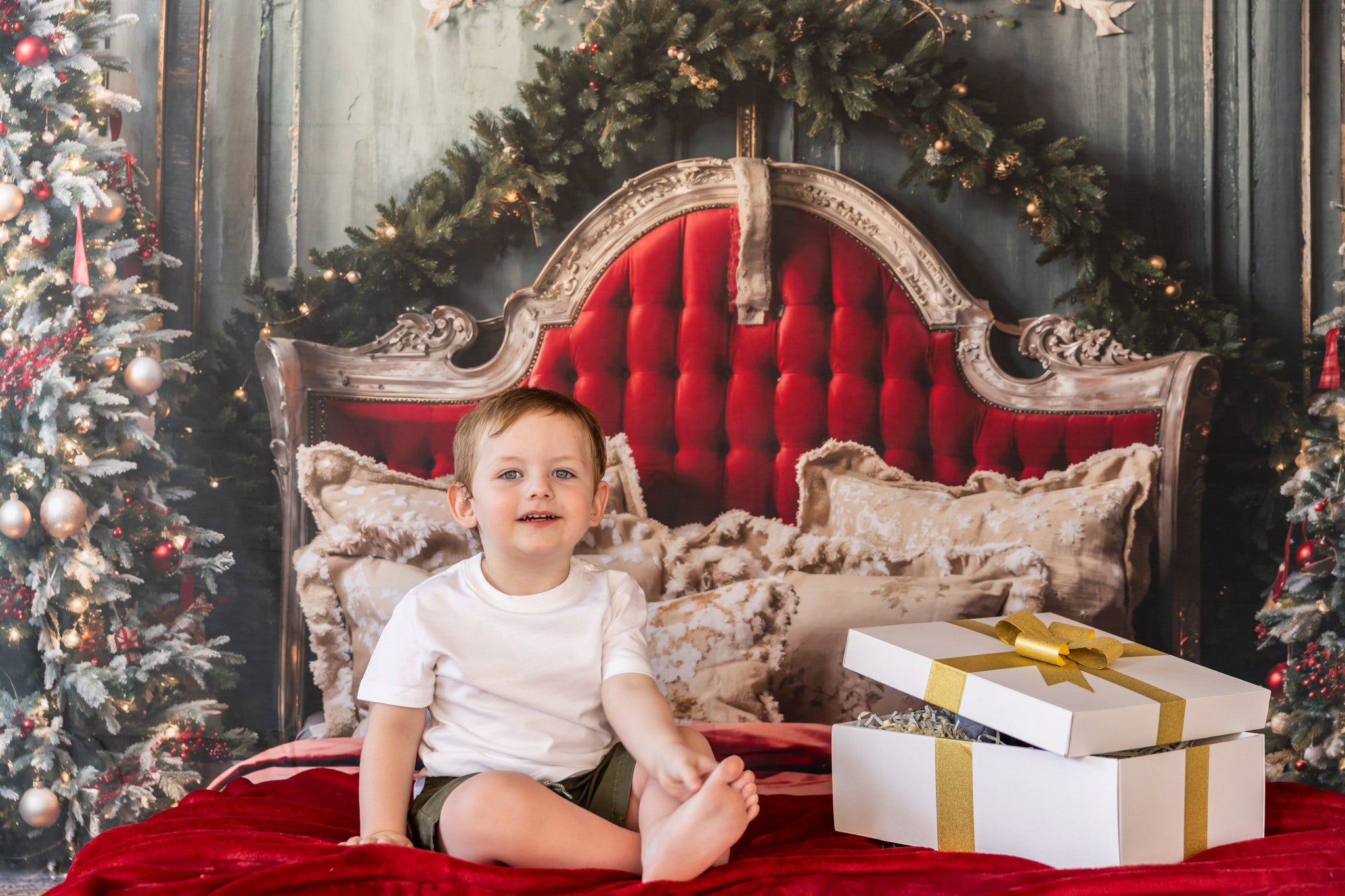 Kate Christmas Red Headboard Green Wall Tree Backdrop Designed by Emetselch -UK