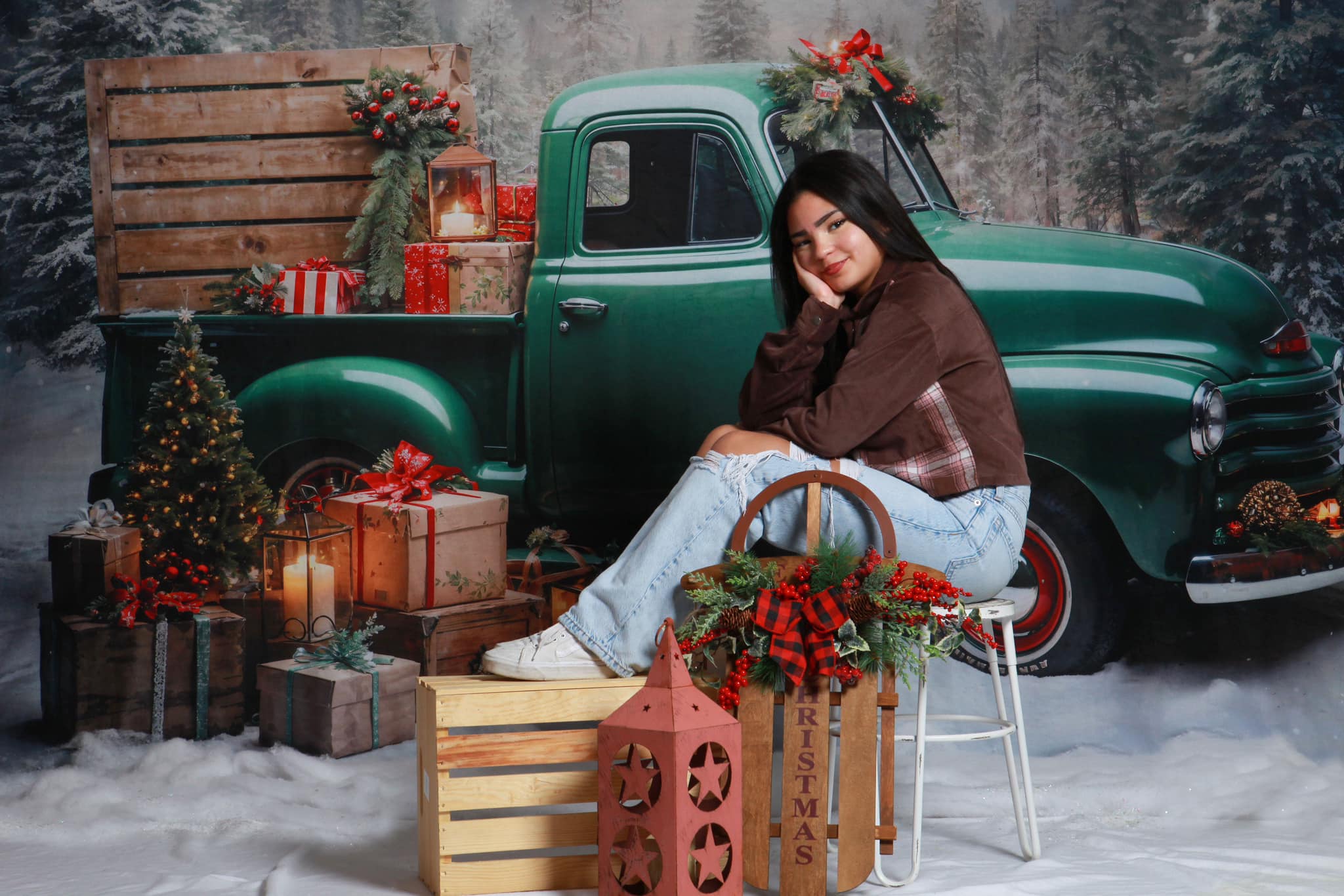 Kate Christmas Gift Green Truck Backdrop Designed by Emetselch -UK