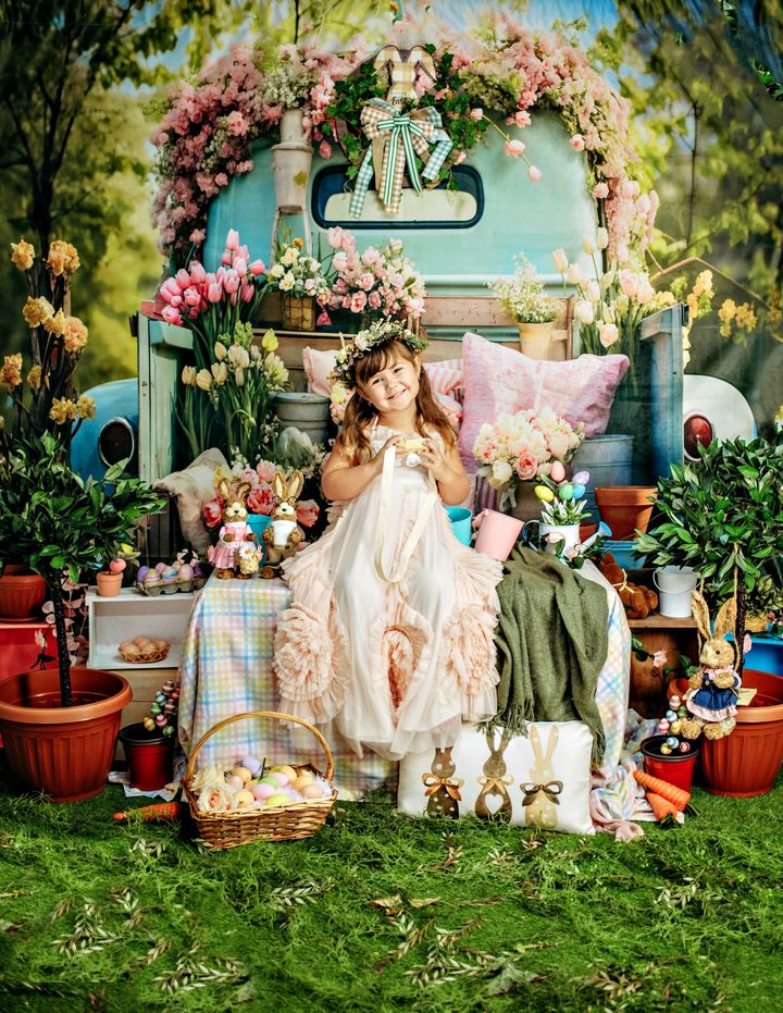 Kate Spring Flower Green Truck Backdrop Designed by Emetselch -UK