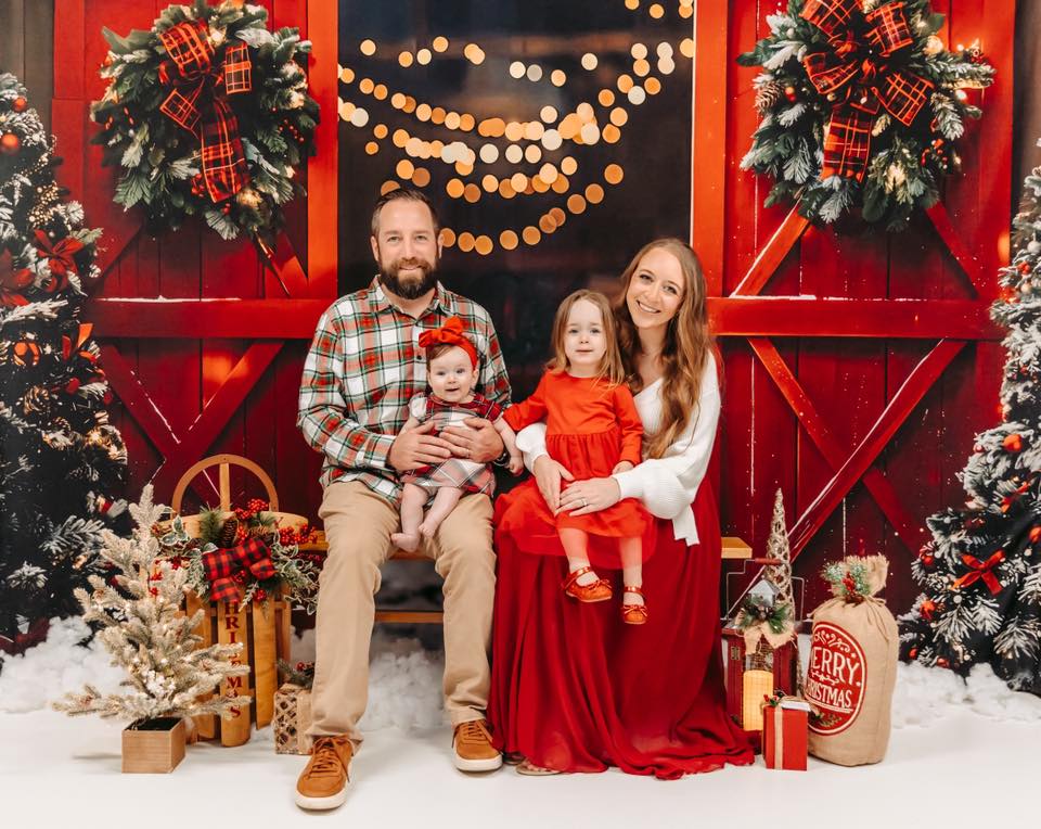 Lightning Deals Kate Christmas Night Red Barn Door Backdrop Designed by Emetselch -UK