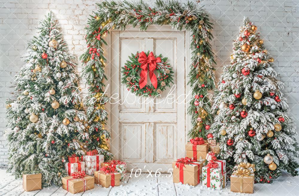 Kate Christmas Tree Door Gifts White Backdrop Designed by Emetselch -UK