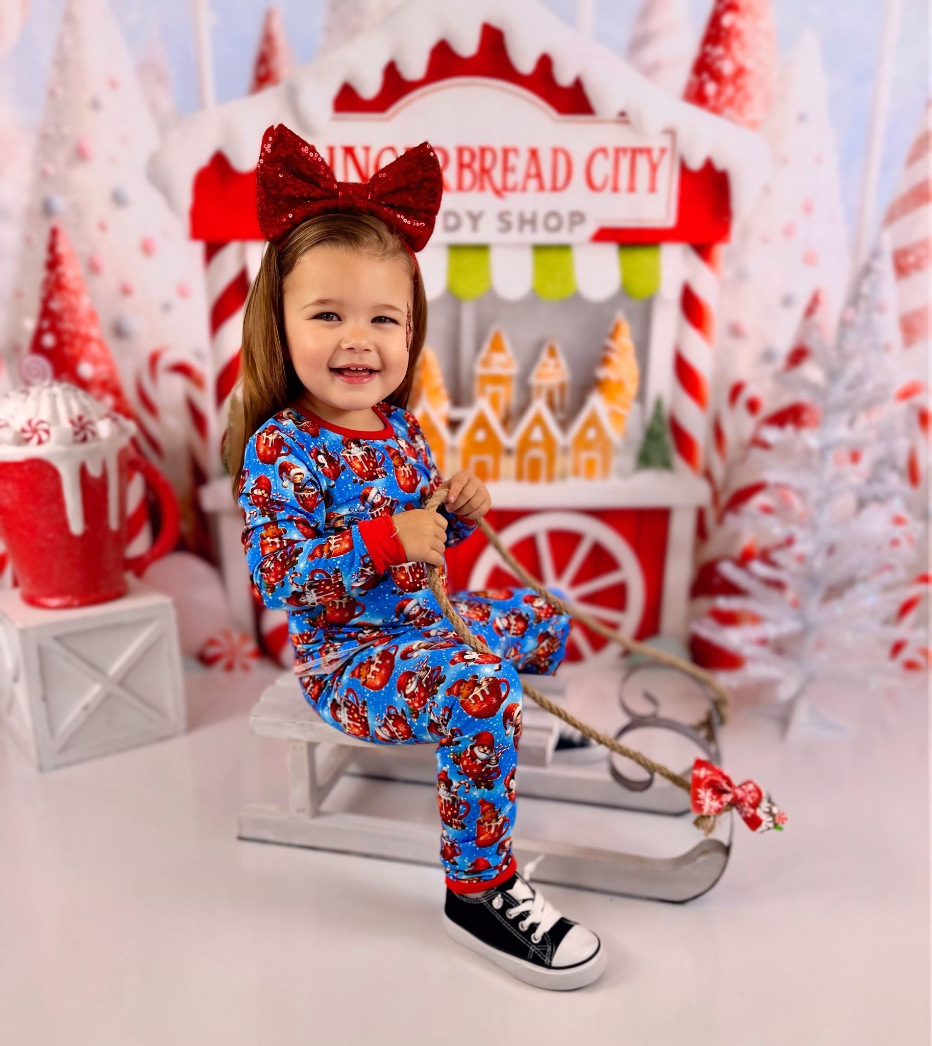 Kate Christmas Candy Cane Stand Gingerbread Backdrop Designed by Patty Robert -UK