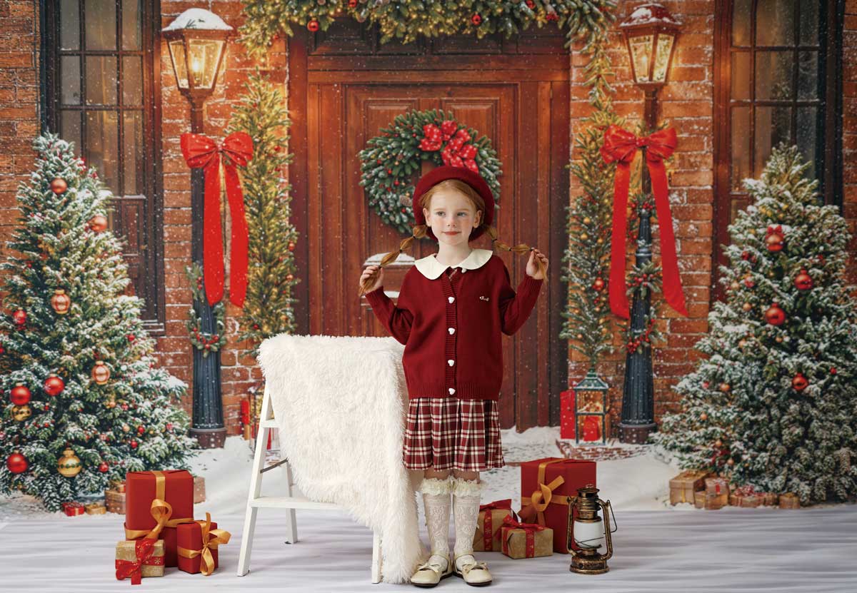 Kate Winter Christmas Tree Red Front Wooden Door Wreath Photo Kit -UK