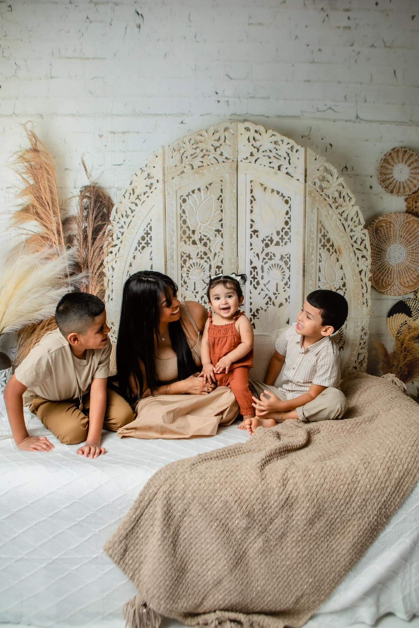 Kate Boho Screen with Pampas Grass Fleece Backdrop Designed by Mandy Ringe Photography -UK