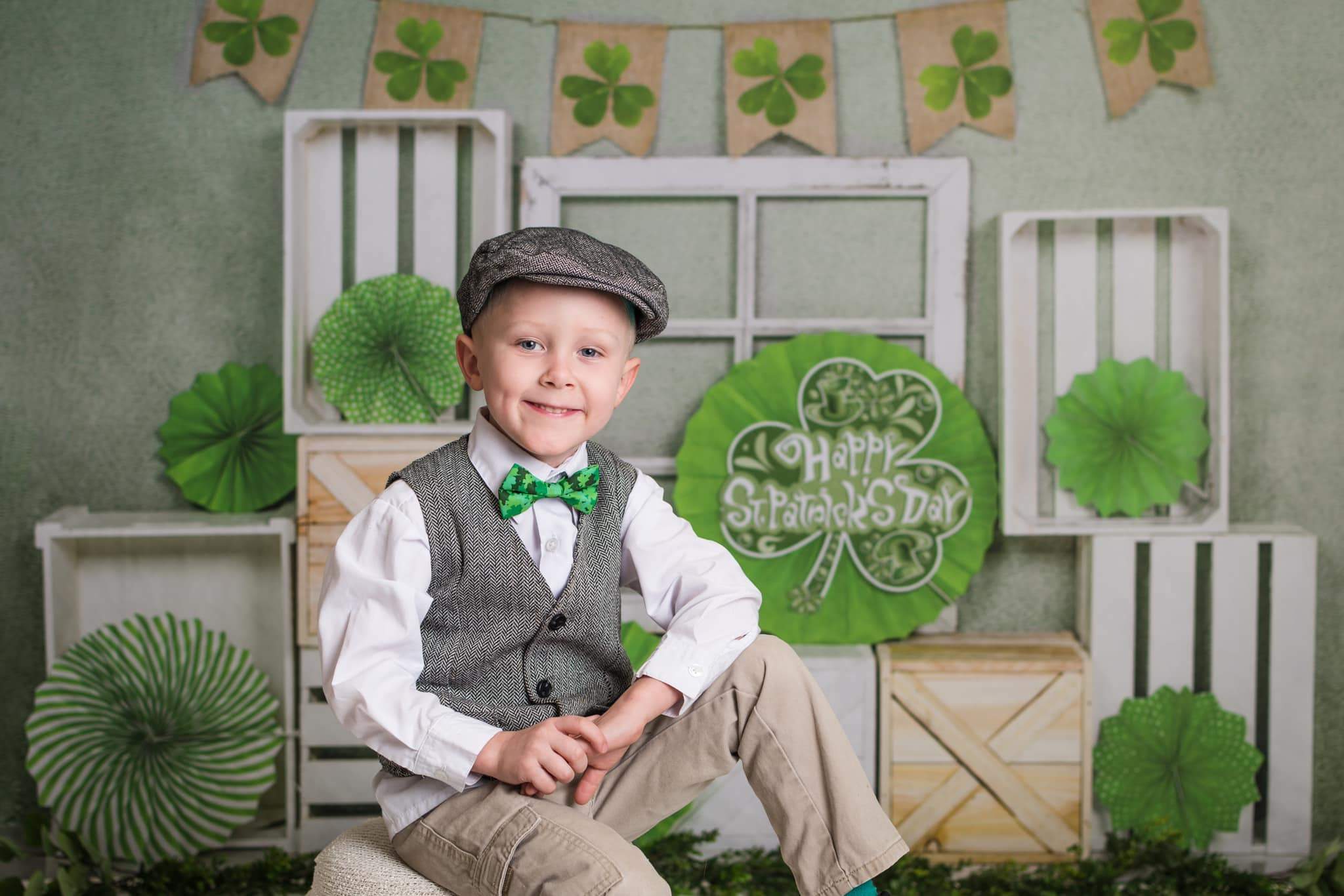 Kate St. Patrick's Day Green Shamrock Backdrop Designed by Emetselch -UK