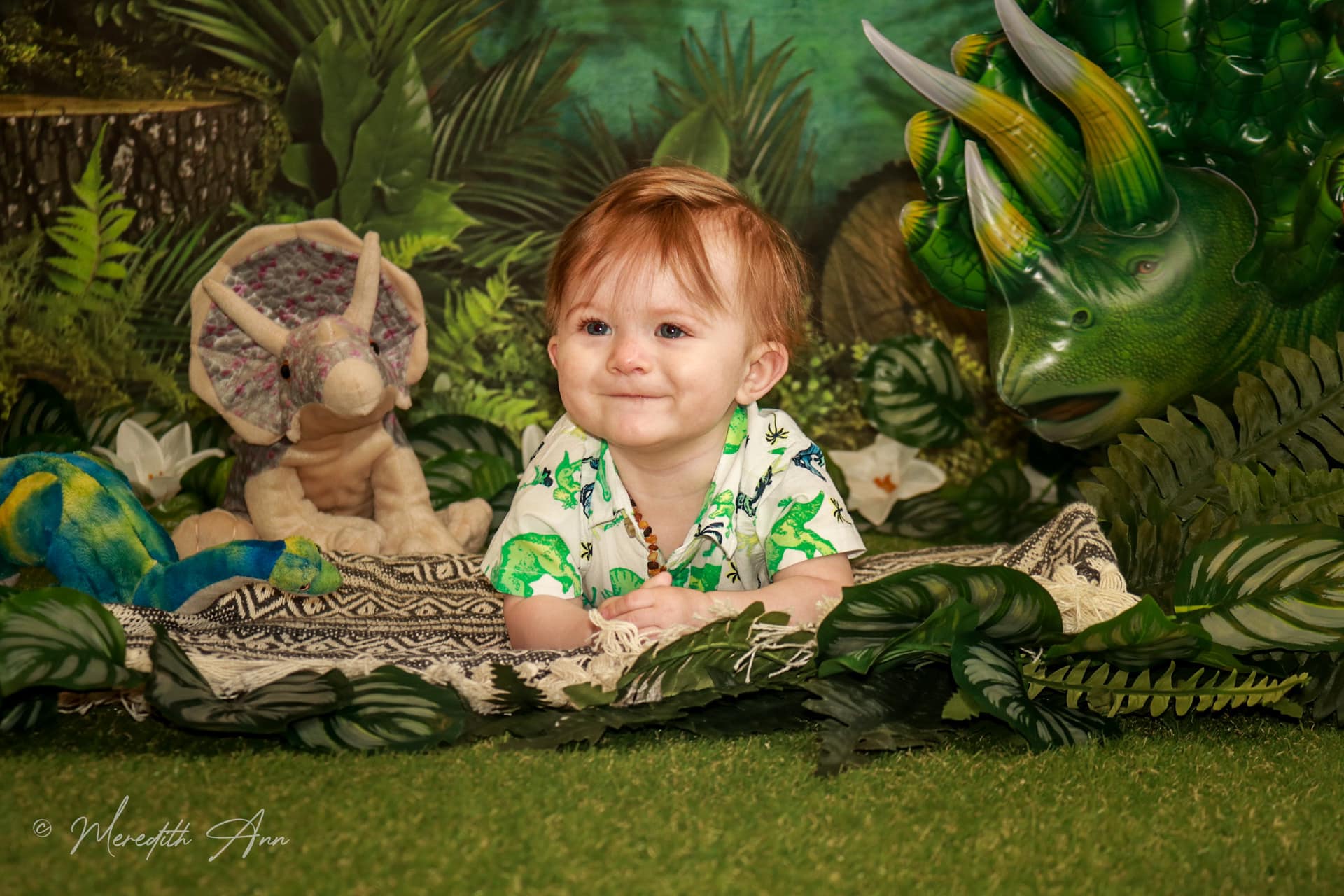 Kate Jungle Backdrop Designed by Mandy Ringe Photography -UK