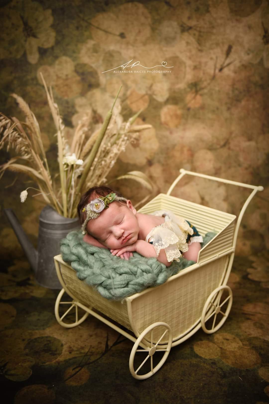 Kate Retro Fine Art Flower Brown Tone Backdrop for Photography -UK