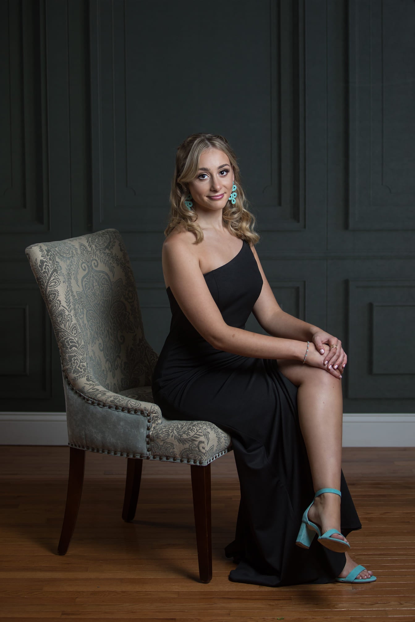 Kate Grey Black Vintage Wall Backdrop for Photography -UK