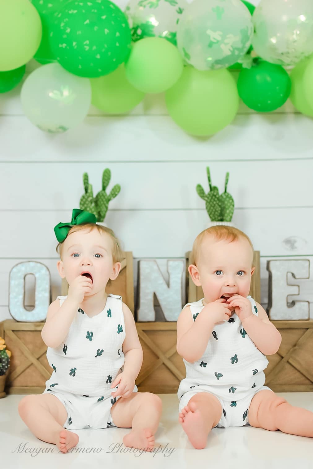 Kate White Distressed Wood Floor Backdrop for Photography -UK
