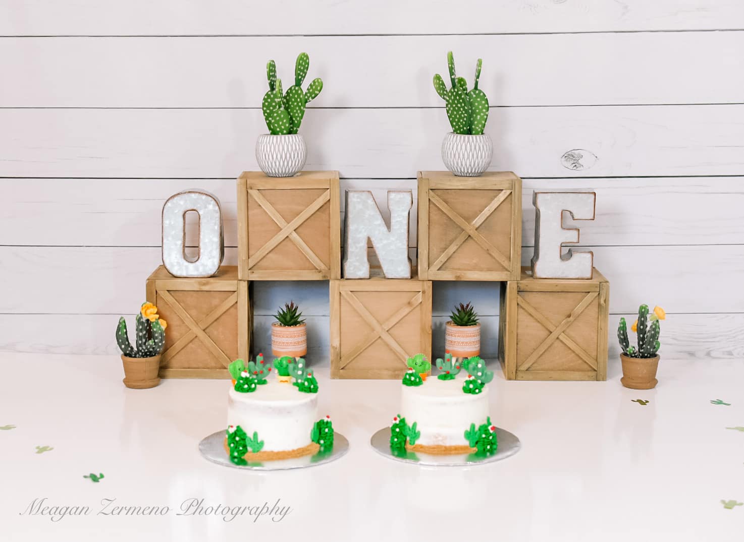 Kate White Distressed Wood Floor Backdrop for Photography -UK