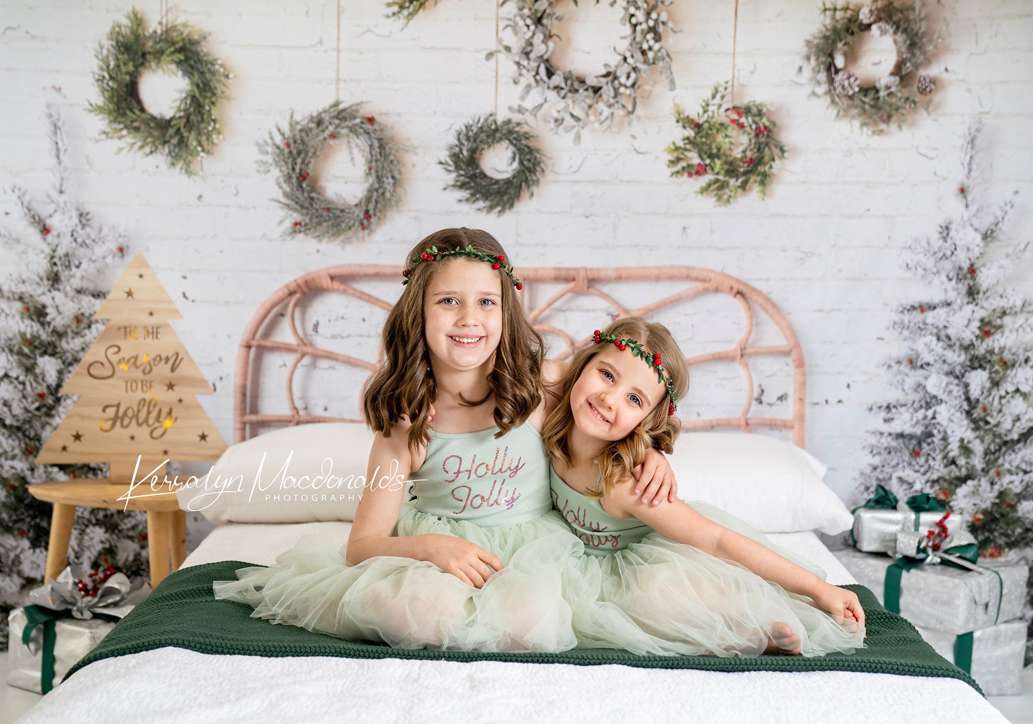 Kate Christmas Wreath Backdrop Headboard Designed by Mandy Ringe Photography -UK