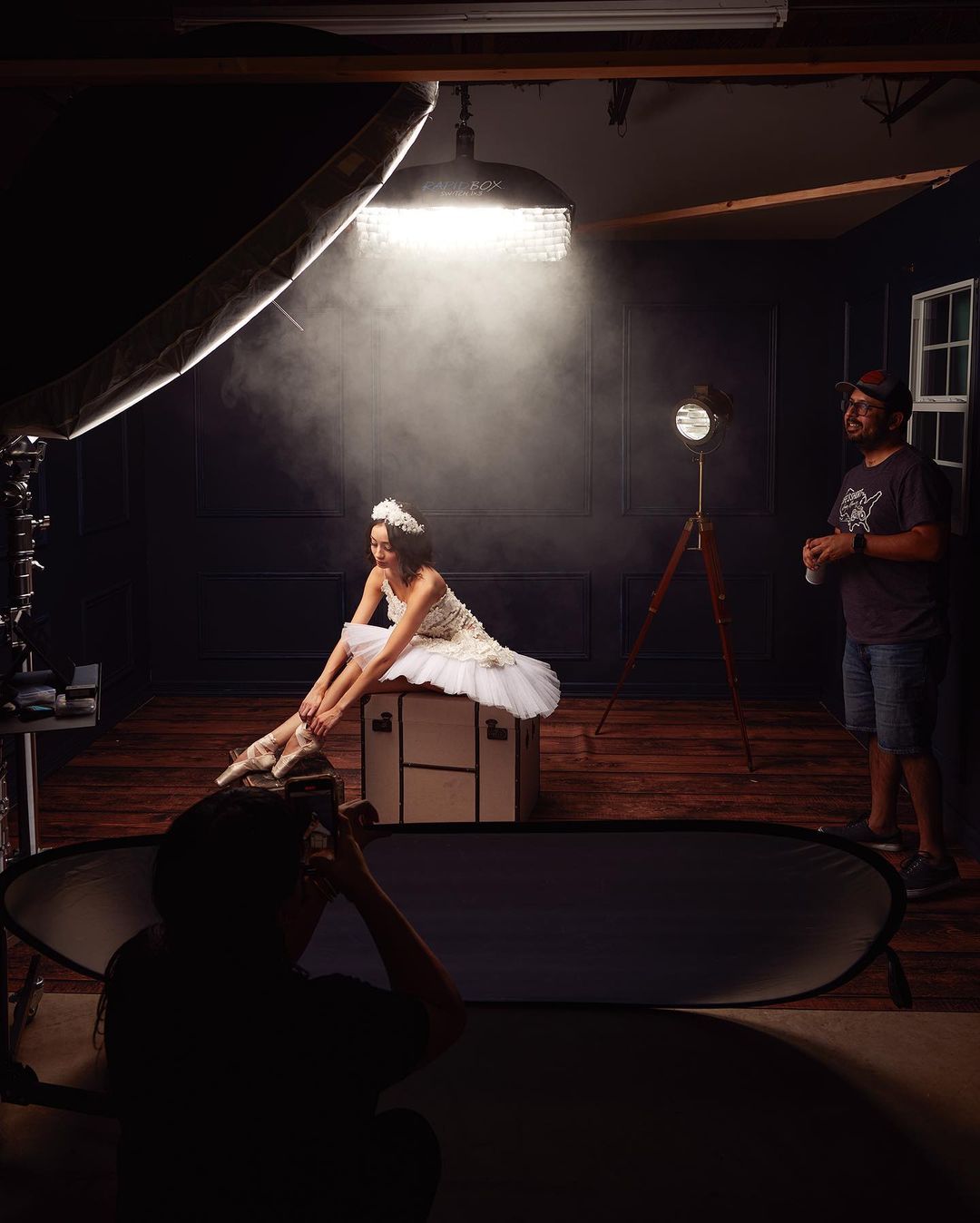 Kate Dark Wall With Floor Backdrop for Photography -UK