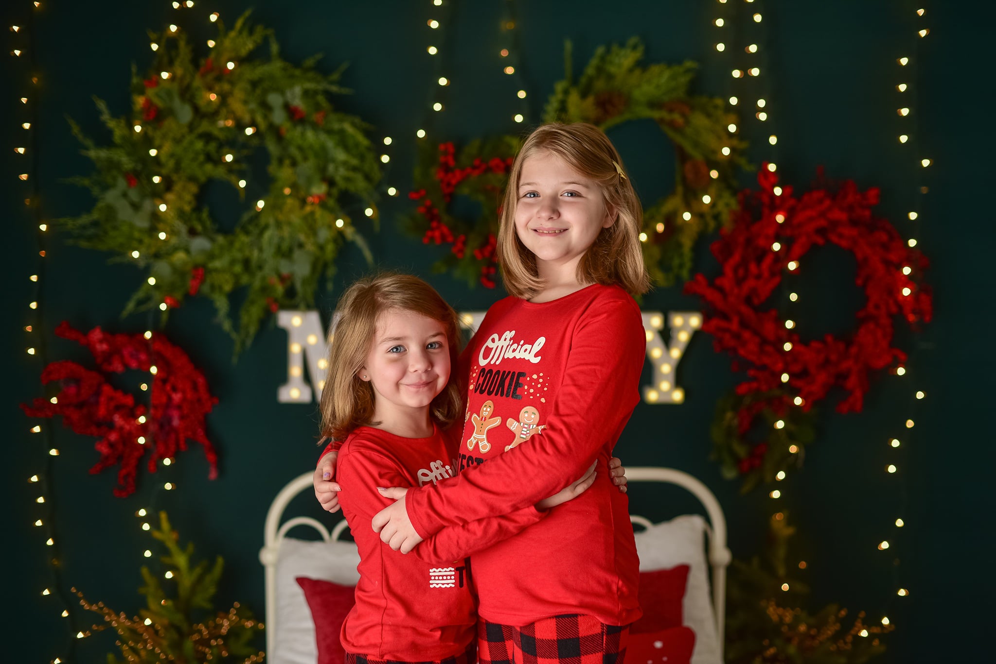 Kate Merry Christmas Sparkle Headboard Backdrop Designed By Mandy Ringe Photography -UK