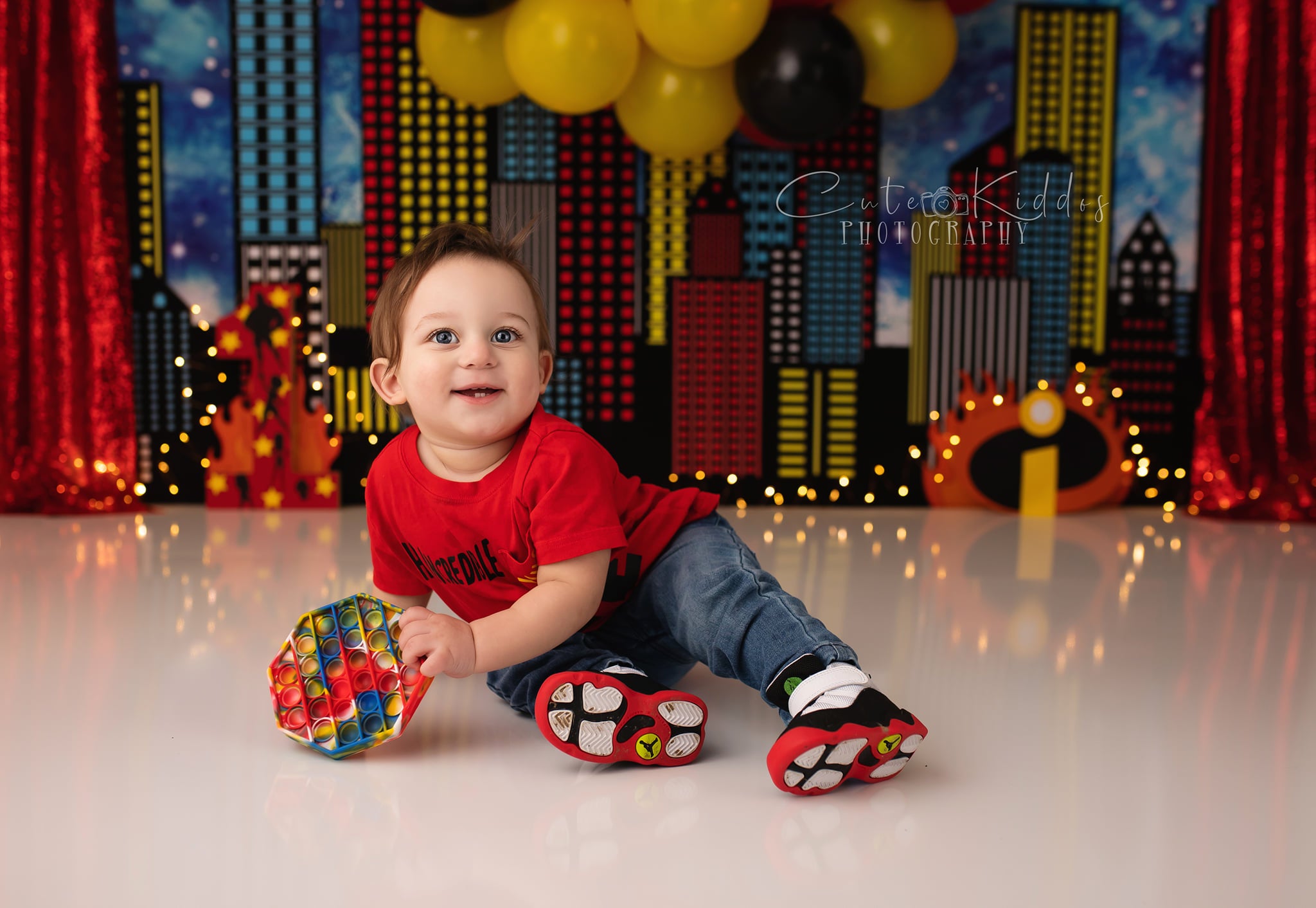 Kate Superhero City Backdrop Designed by Mandy Ringe Photography -UK