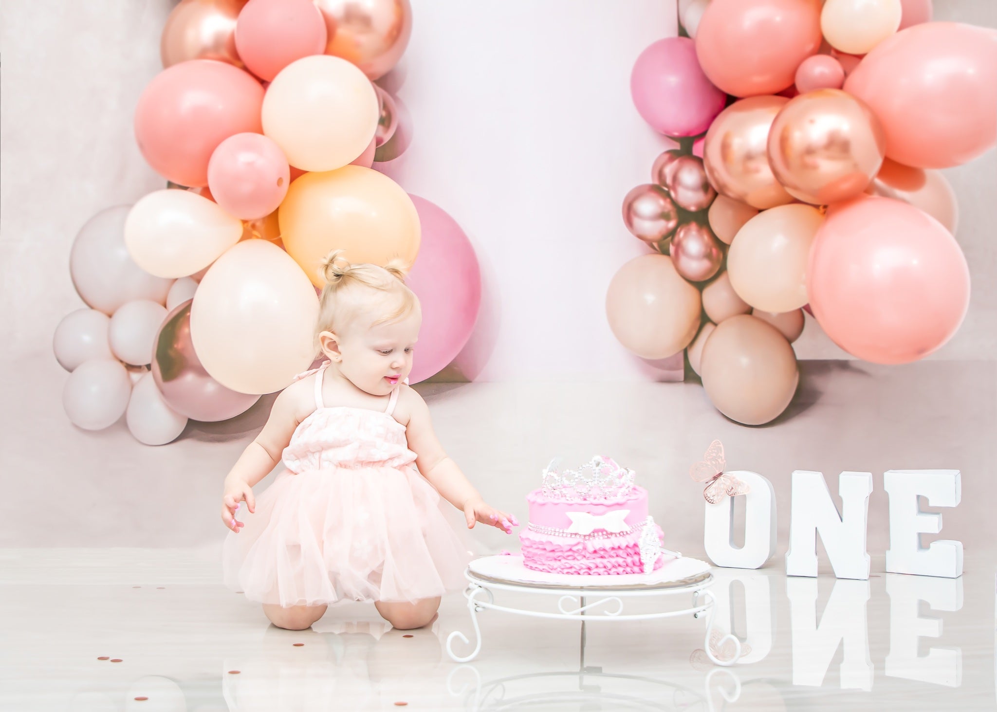 Kate Pink Balloons Birthday Backdrop Designed by Uta Mueller Photography -UK
