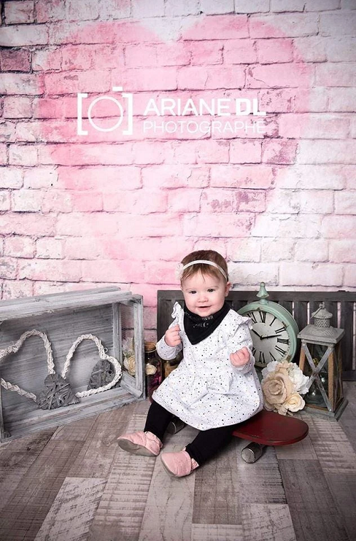 Red Love heart Valentines Backdrop