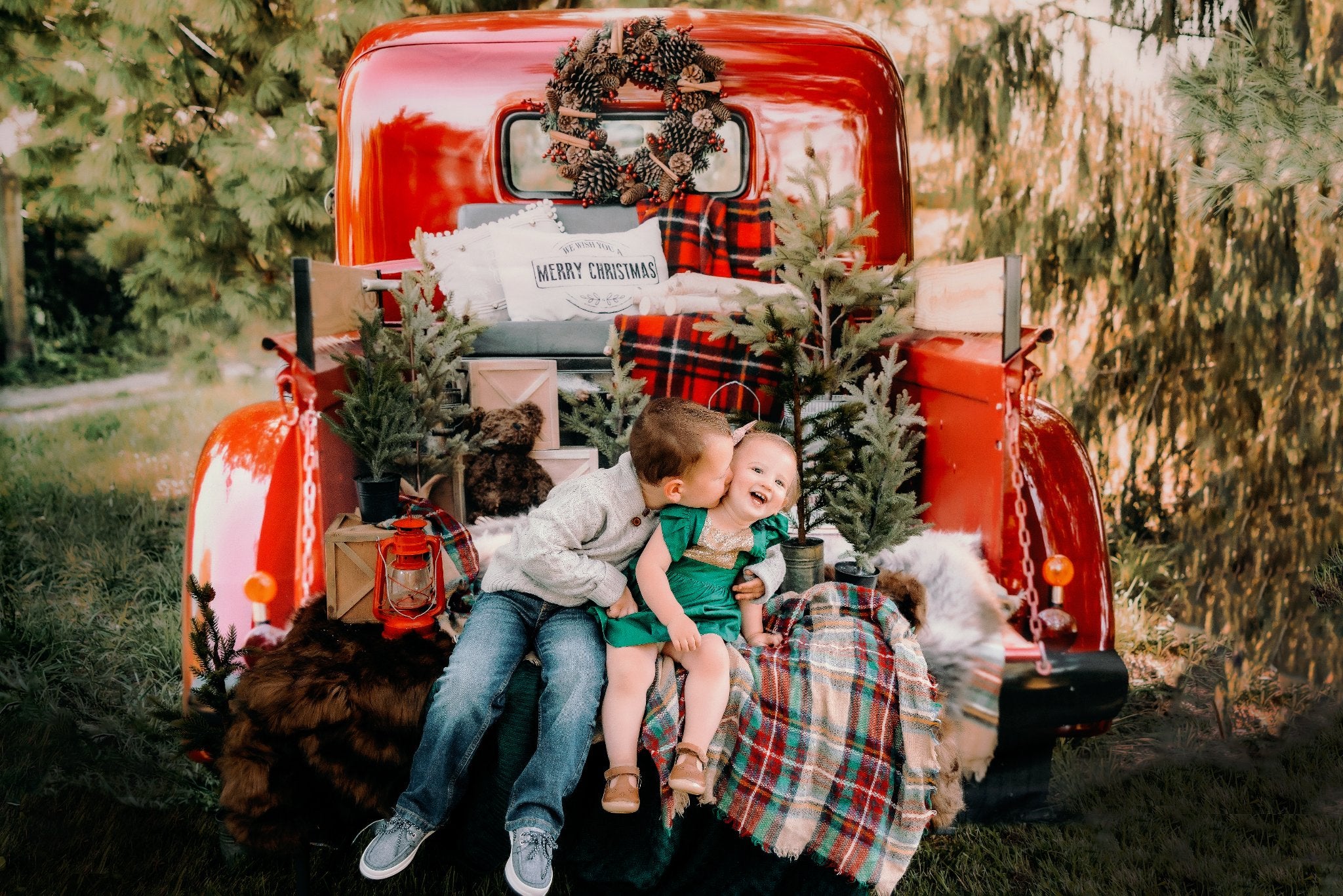 Kate Red Christmas Truck Backdrop Designed by Mandy Ringe Photography -UK