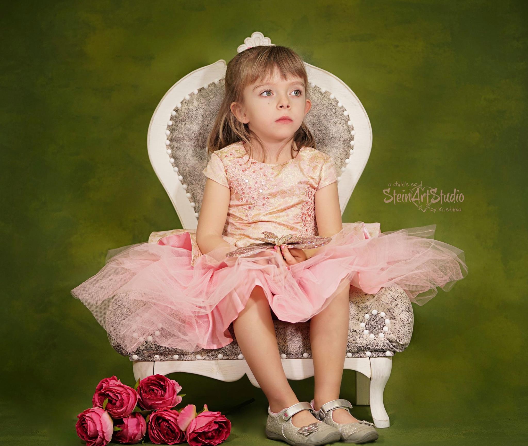 Kate Deep Green Texture Hand Painted Canvas Backdrop -UK