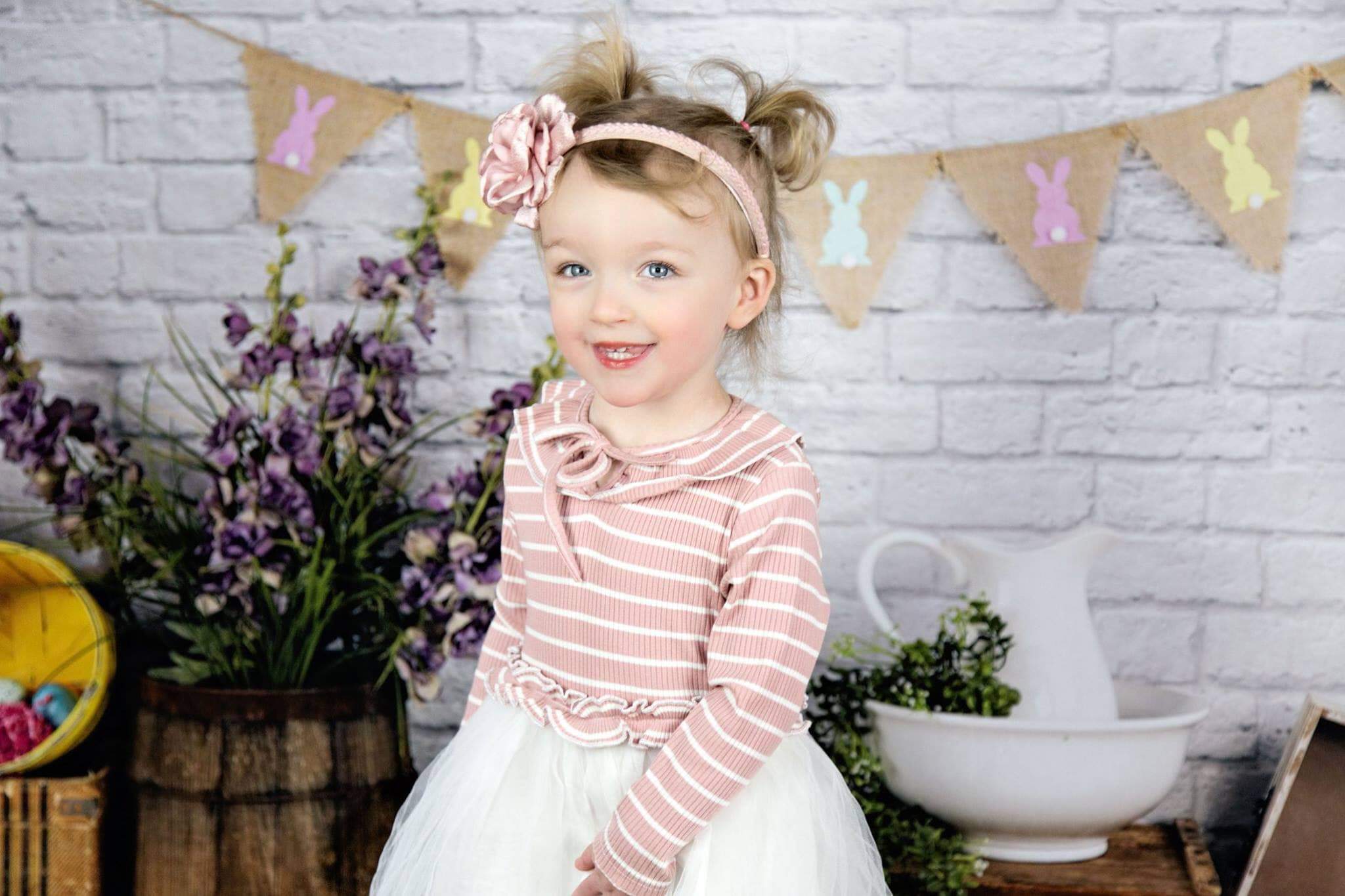 Kate Hoppy Easter Backdrop designed by Arica Kirby -UK