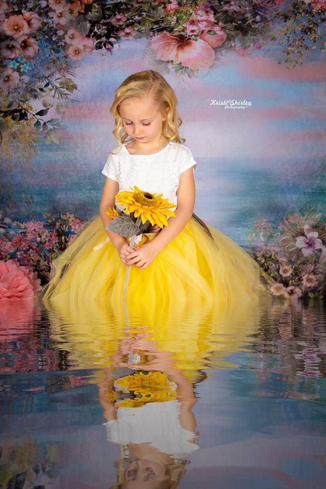 Kate Valentine's Day Vintage Flowers Bokeh Smog Backdrop Designed by JFCC -UK