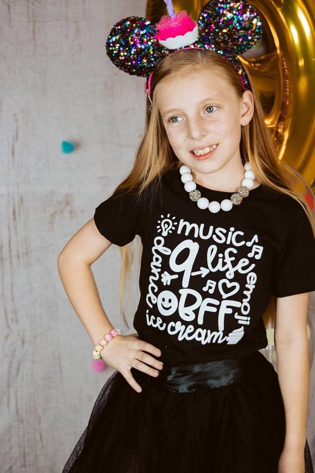 Kate Gray-white Wood with Decorations Children Backdrop for Photography Designed by Erin Larkins -UK