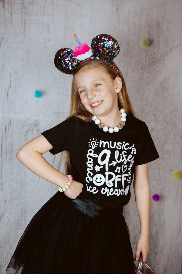 Kate Gray-white Wood with Decorations Children Backdrop for Photography Designed by Erin Larkins -UK