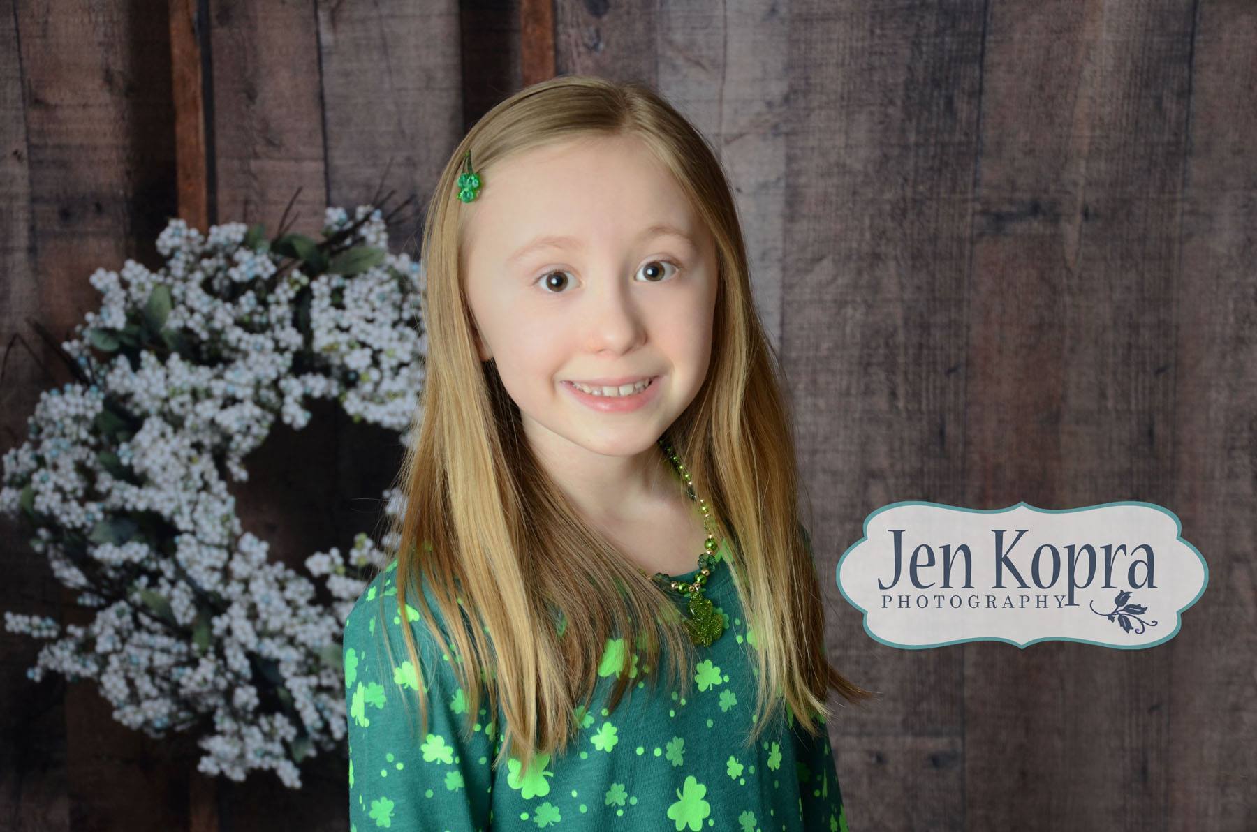 Kate Wood Wall Flowers Basket Decorations Spring Backdrop Designed by Tyna Renner -UK