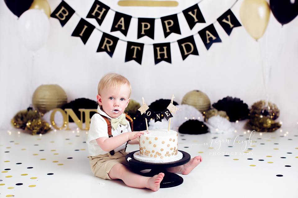 Kate Gold and Black Balloons Royal Birthday Children Backdrop for Photography Designed by Sherie Skelly -UK
