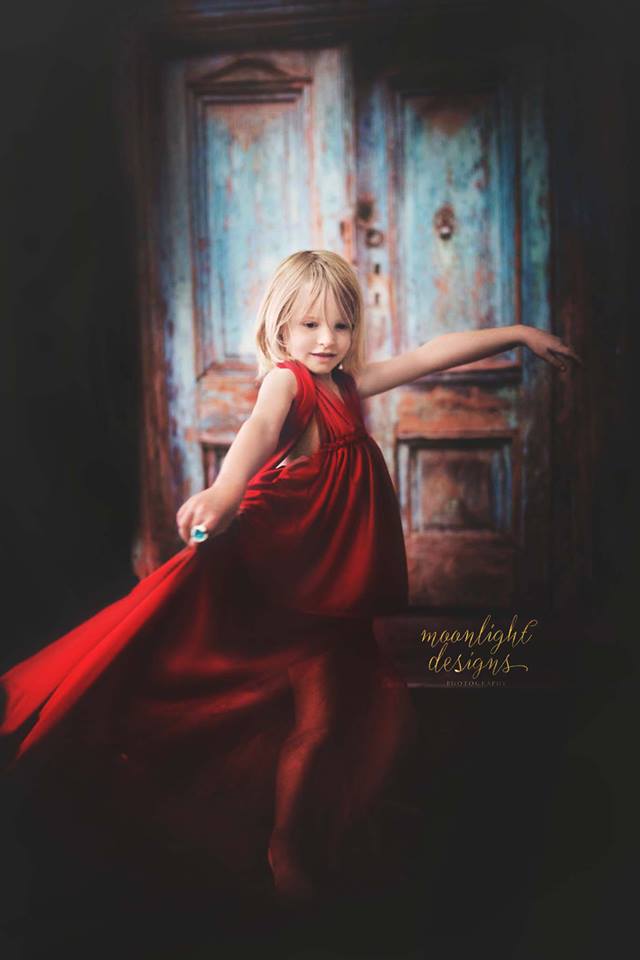 Kate Retro Blue Door Old Style Backdrop For Photography -UK