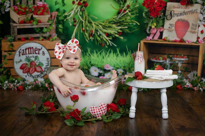 Kate Summer Strawberry White Flower Green Leaves Backdrop -UK