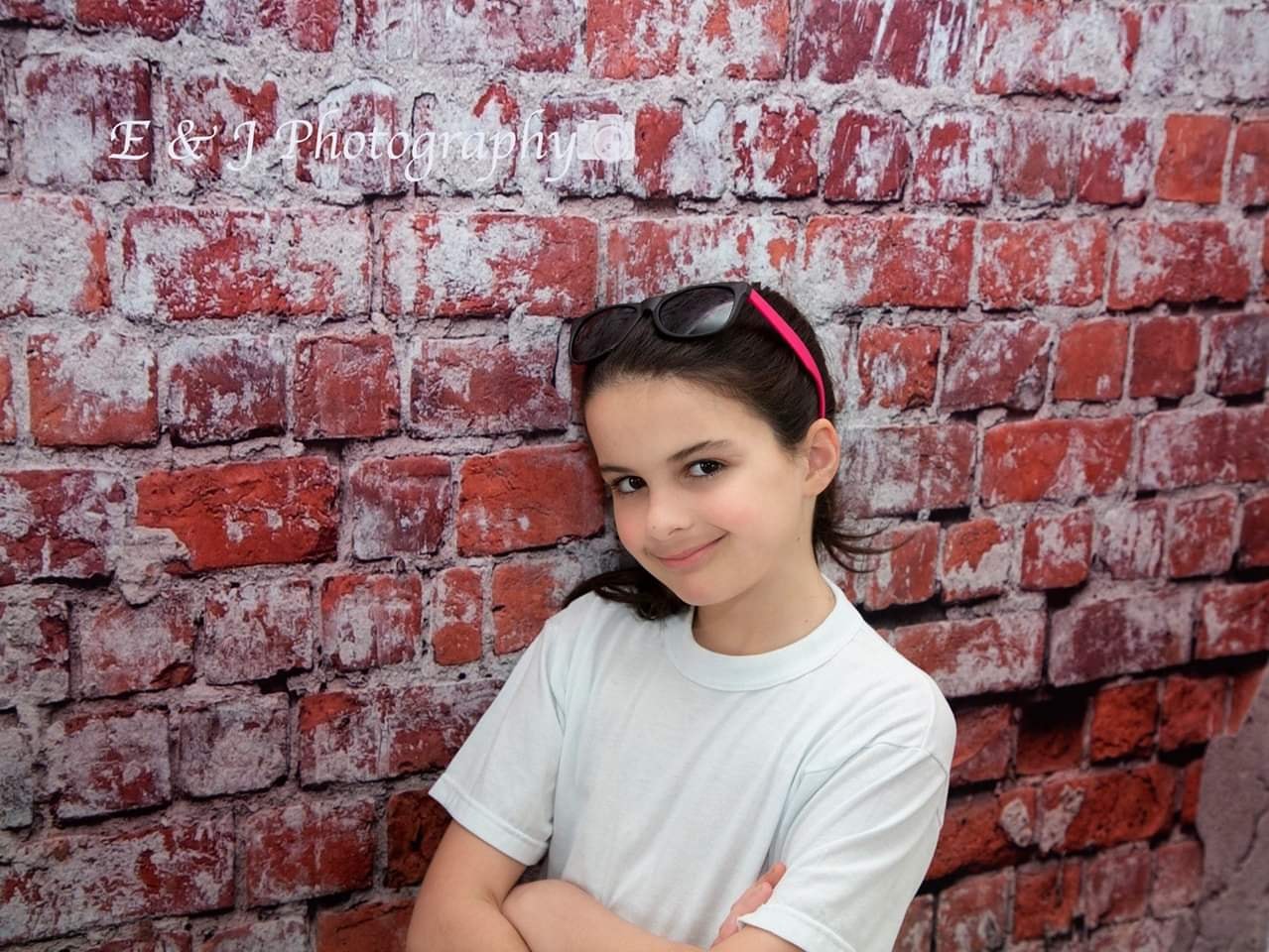 Kate Destroyed Retro Brick of Backdrop for Portrait Photography -UK