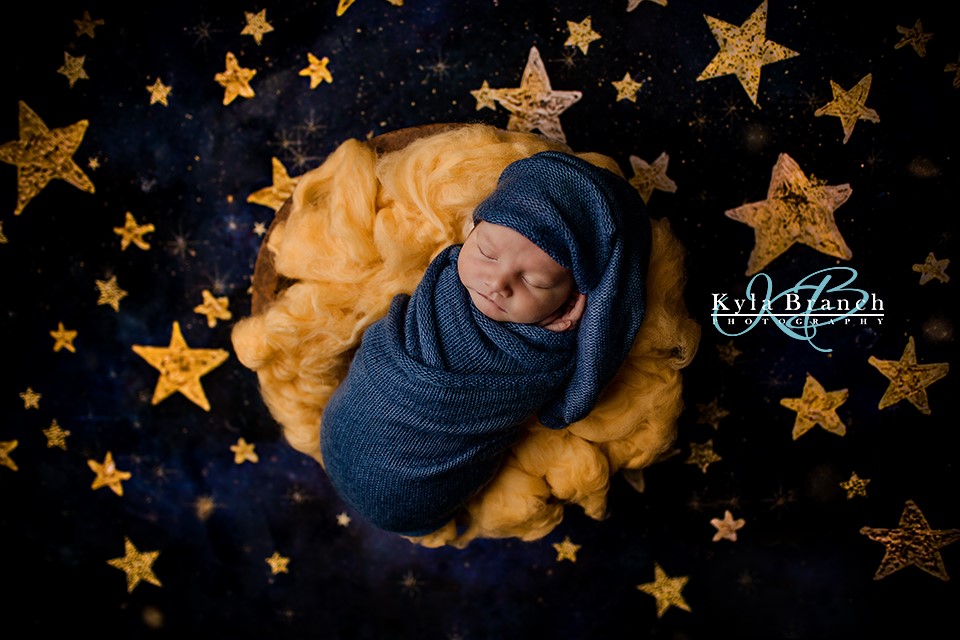 Kate Night Sky Gold Stars Backdrop Designed by Mandy Ringe Photography -UK