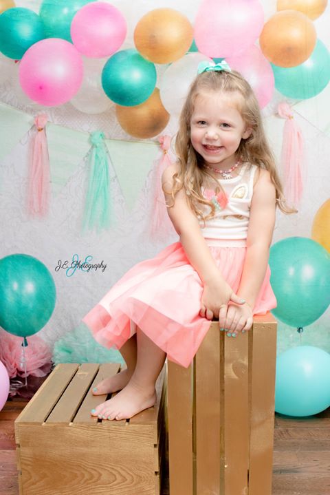 Kate Minty Fresh Celebrations Backdrop for Children Photography Designed By Tyna Renner -UK